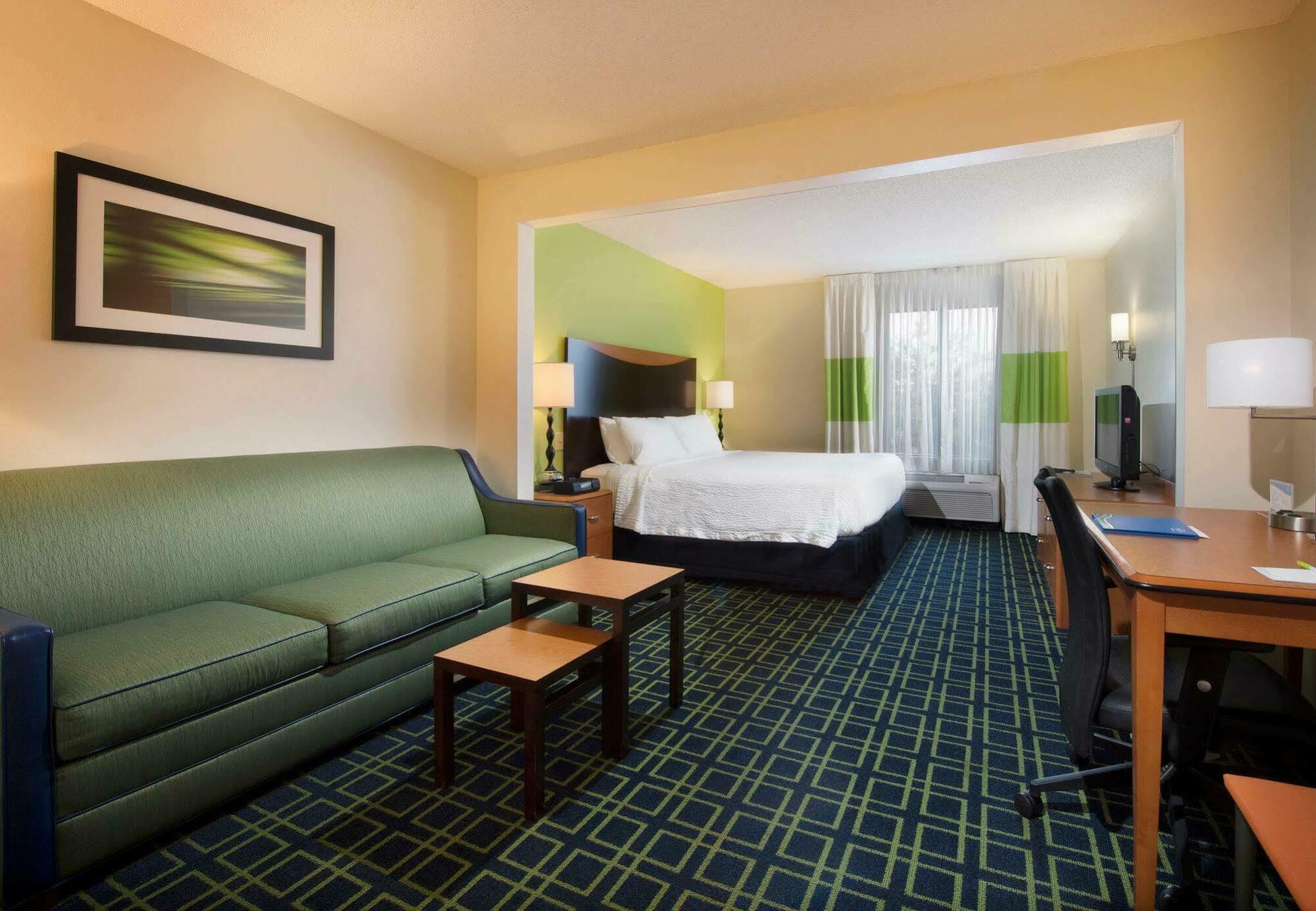 Fairfield Inn & Suites By Marriott Charleston Airport/Convention Center North Charleston Exterior foto